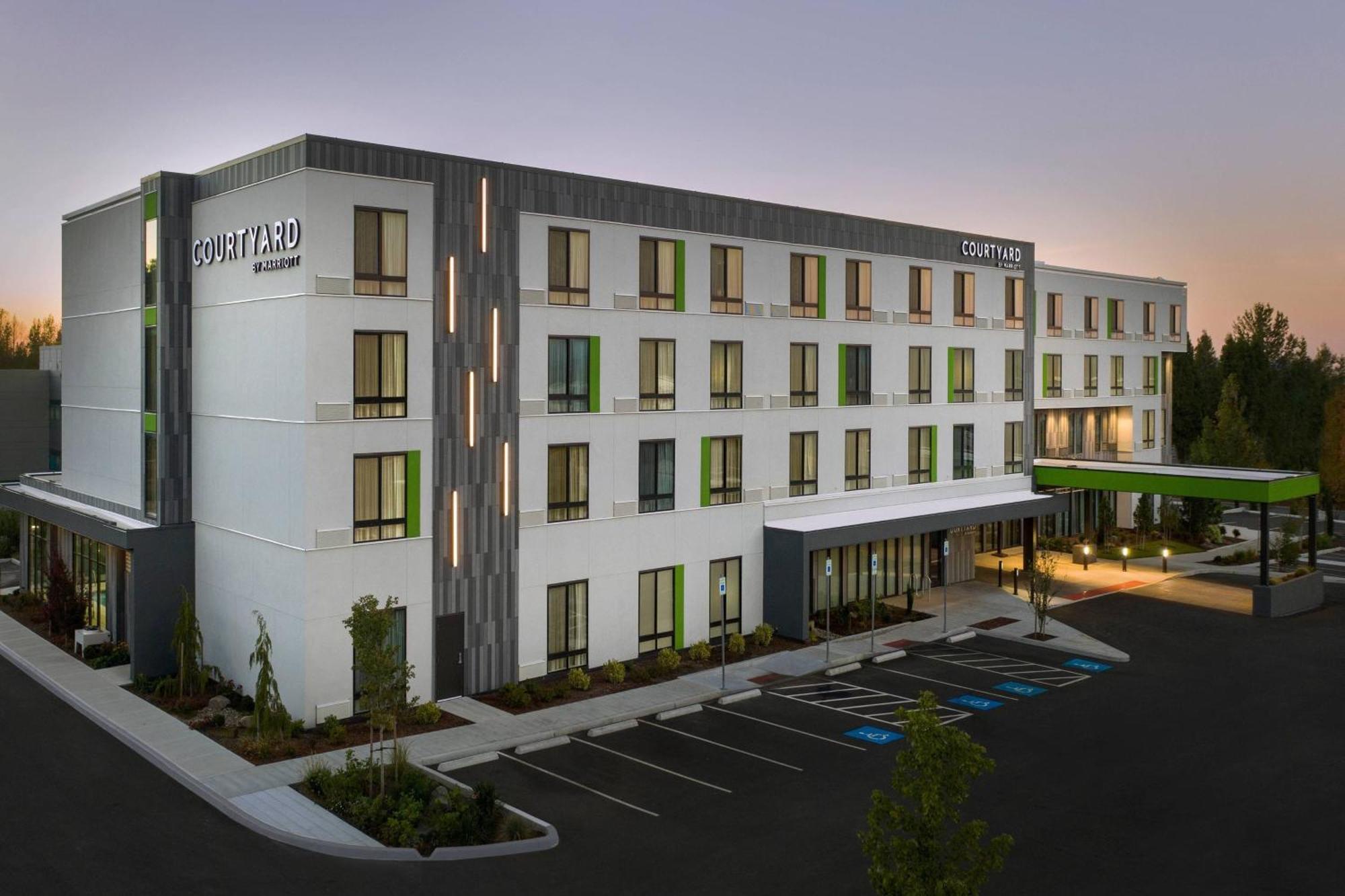 Hotel Courtyard Portland East Fairview Exteriér fotografie